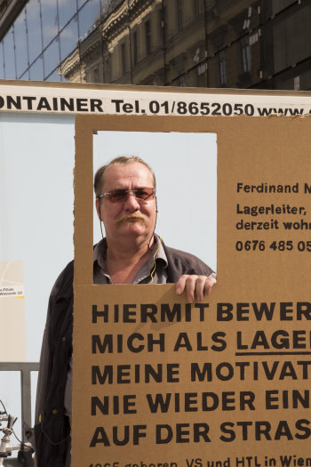 #MenschSuchtArbeit #FerdinandSuchtArbeit, Aufmerksamkeit und Jobvermittlung für Obdachlose. Ferdinand auf Jobsuche.